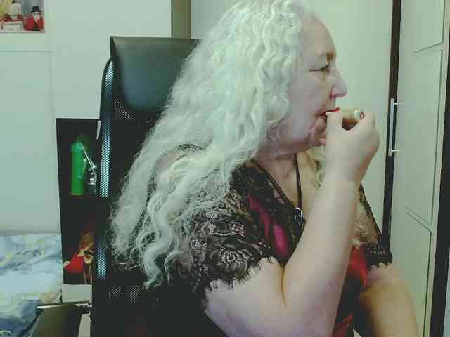 GrannyWants webcam