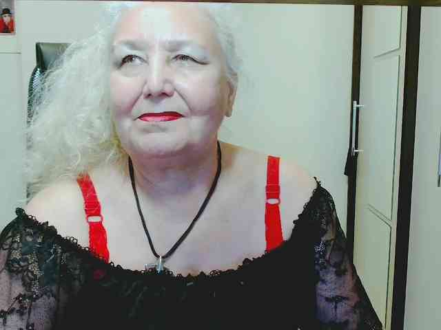 Model: GrannyWants
