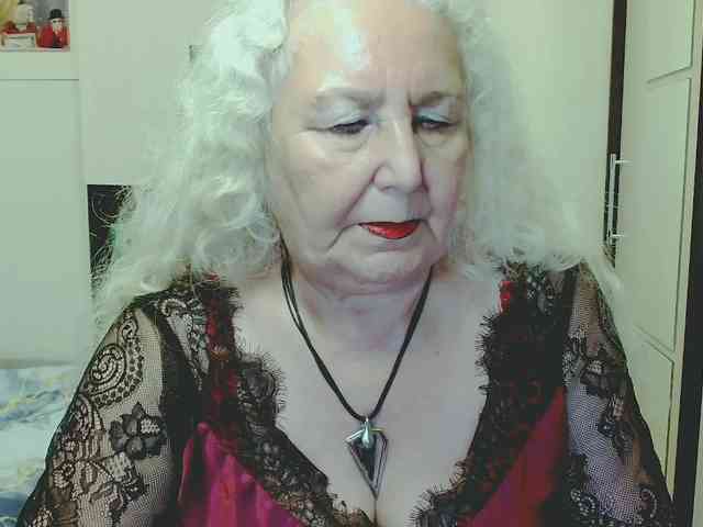 Model: GrannyWants