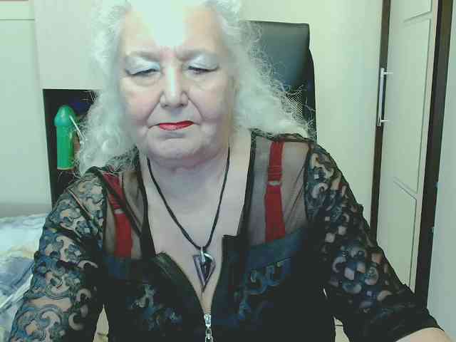 Model: GrannyWants