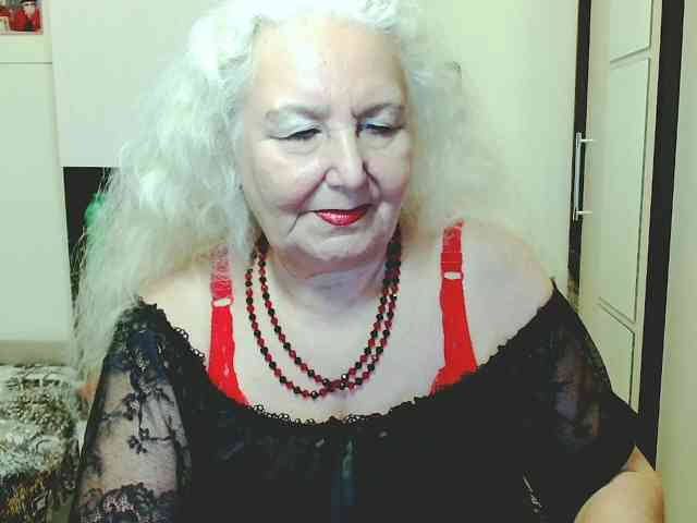 Model: GrannyWants
