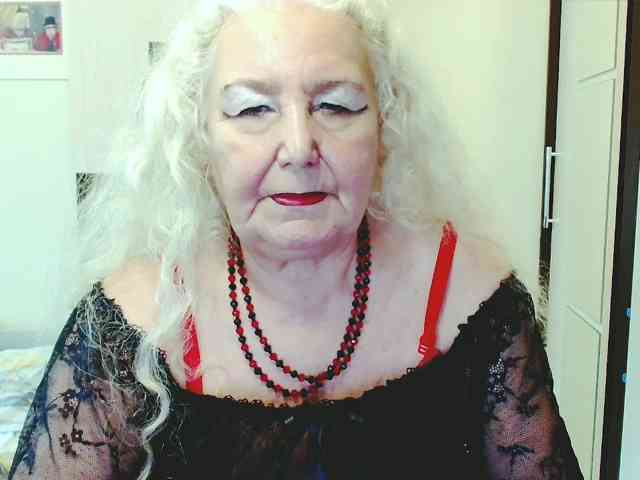 Model: GrannyWants