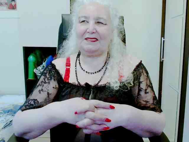 Model: GrannyWants