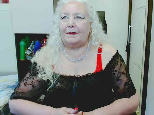 Model: GrannyWants