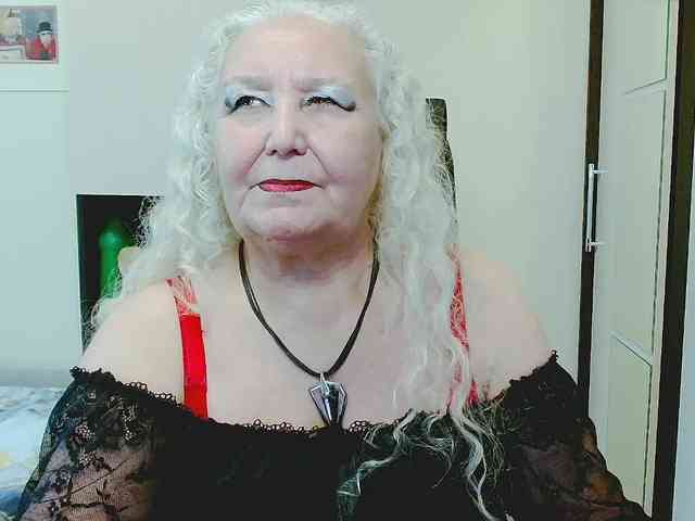 Model: GrannyWants