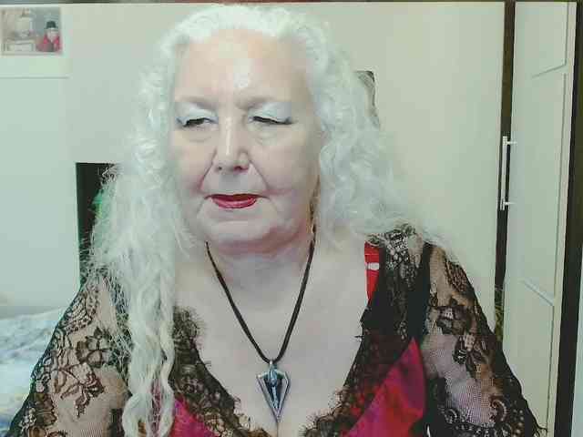 Model: GrannyWants