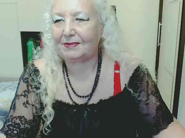 Model: GrannyWants