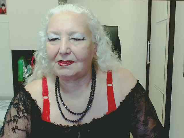 Model: GrannyWants