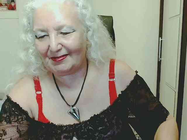 Model: GrannyWants