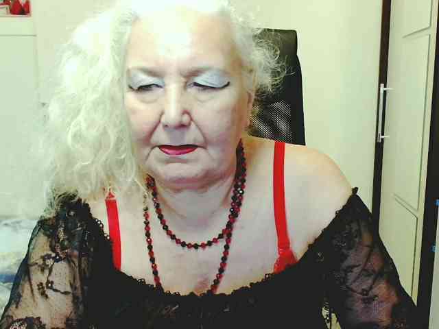 Model: GrannyWants