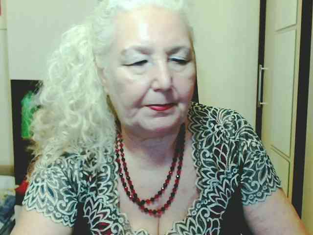 Model: GrannyWants