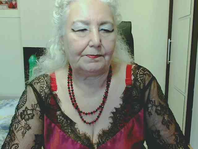 Model: GrannyWants