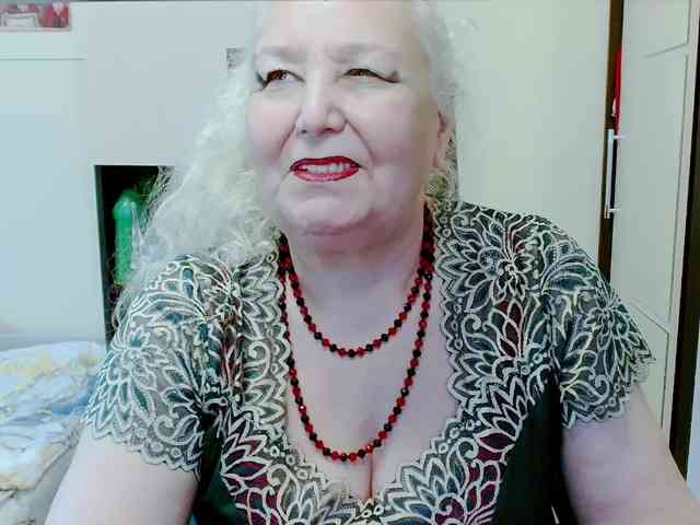 Model: GrannyWants