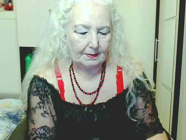 Model: GrannyWants