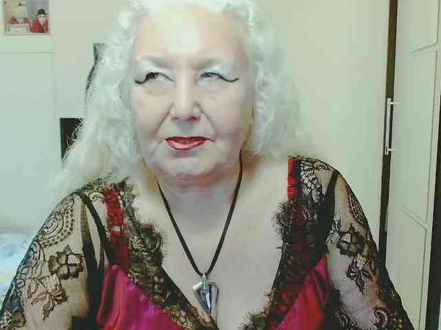 Model: GrannyWants