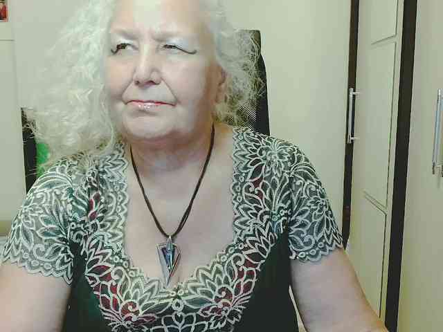 Model: GrannyWants