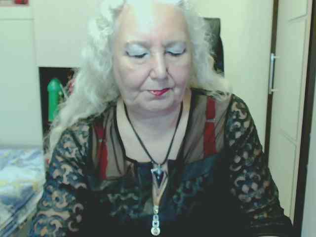 Model: GrannyWants