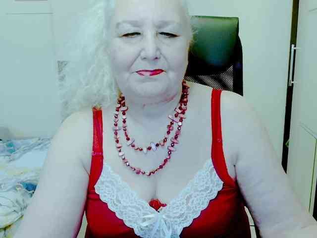 Model: GrannyWants