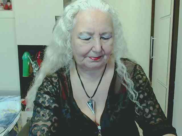 GrannyWants webcam