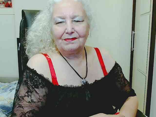 Model: GrannyWants