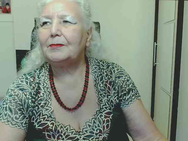 Model: GrannyWants