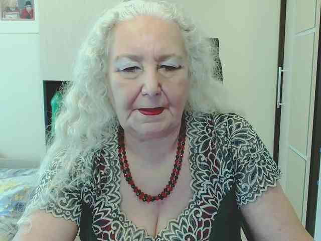 Model: GrannyWants