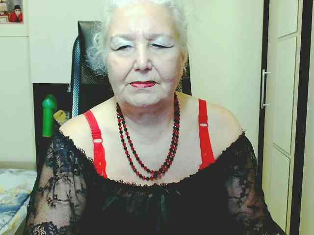 Model: GrannyWants