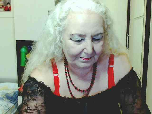 Model: GrannyWants