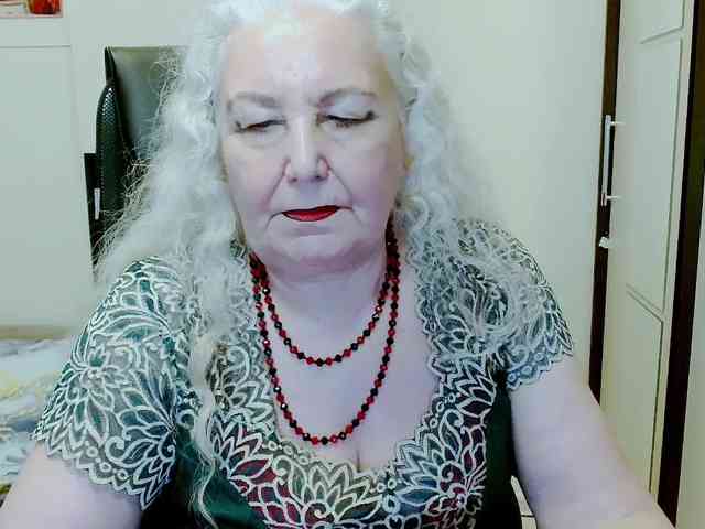 Model: GrannyWants