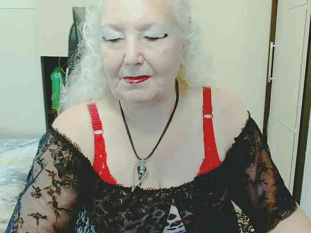 Model: GrannyWants