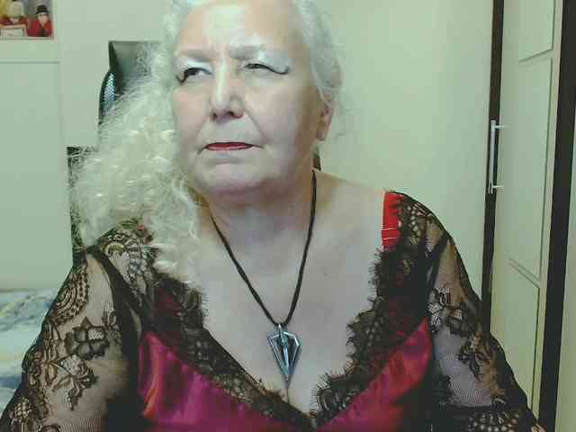 Model: GrannyWants