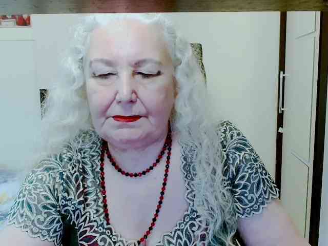 Model: GrannyWants