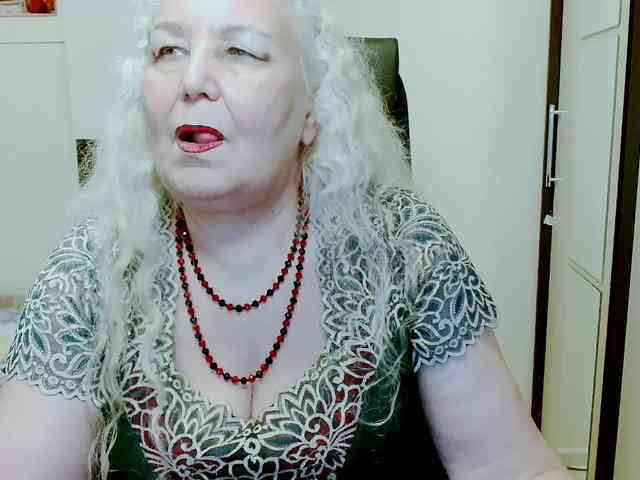 Model: GrannyWants