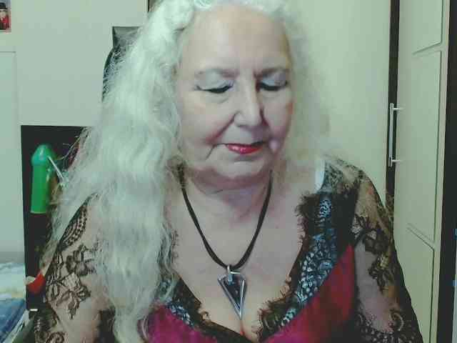 GrannyWants webcam