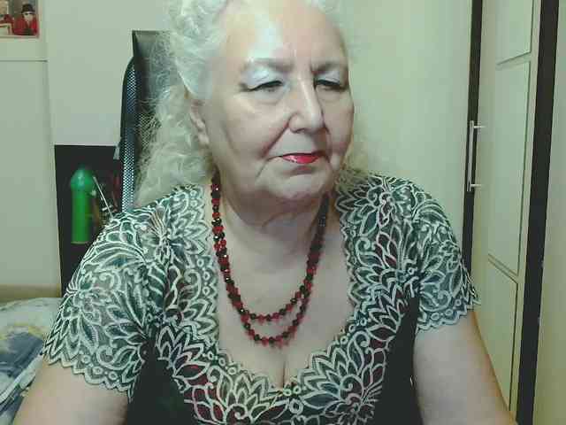 Model: GrannyWants
