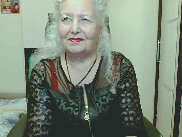 Model: GrannyWants