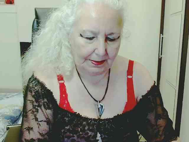 Model: GrannyWants