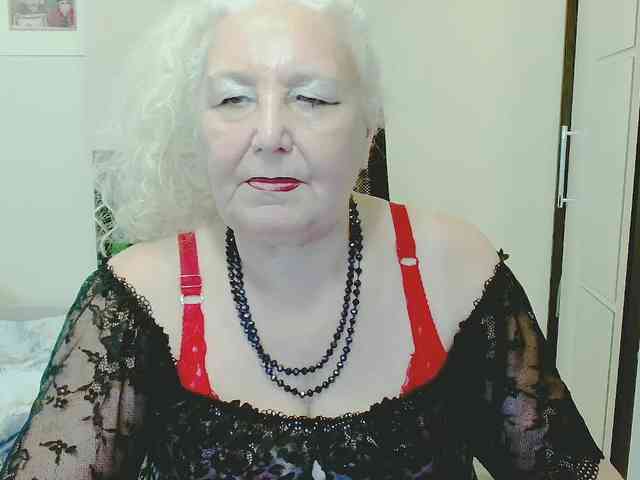 Model: GrannyWants