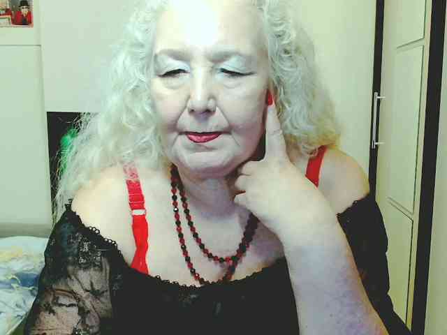 Model: GrannyWants