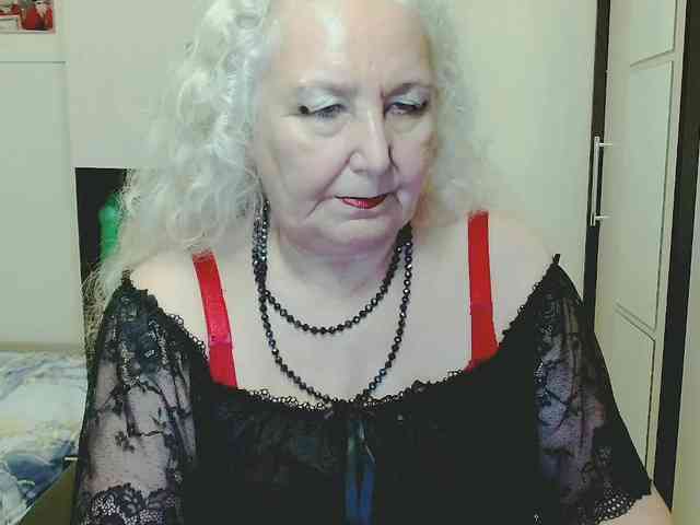 Model: GrannyWants