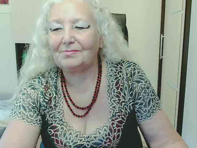 Model: GrannyWants