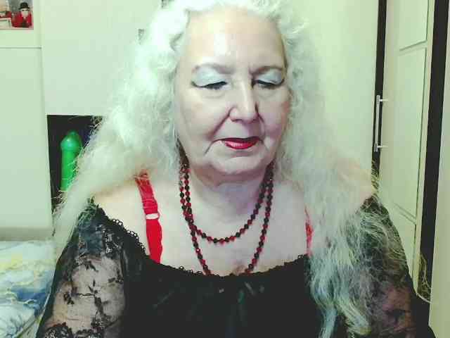Model: GrannyWants