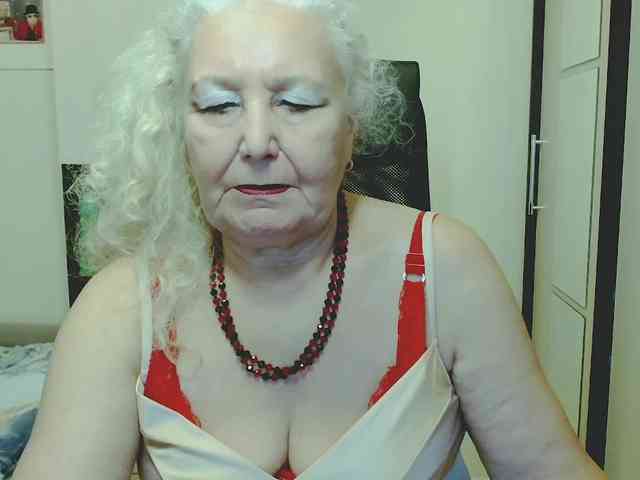 Model: GrannyWants
