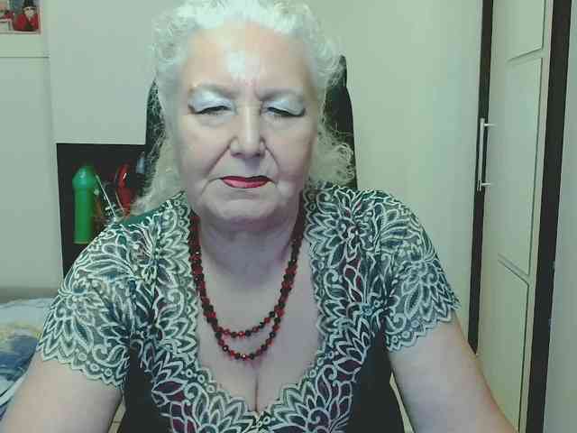 Model: GrannyWants