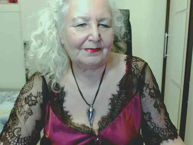 Model: GrannyWants