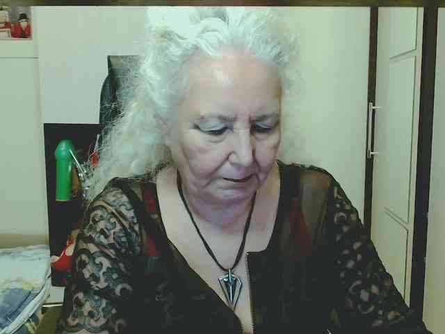 Model: GrannyWants