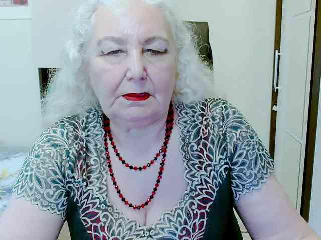 Model: GrannyWants