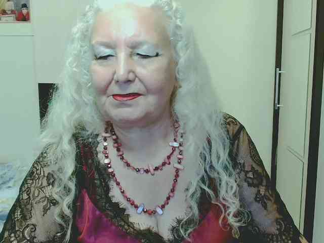 Model: GrannyWants