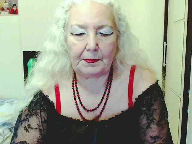 Model: GrannyWants