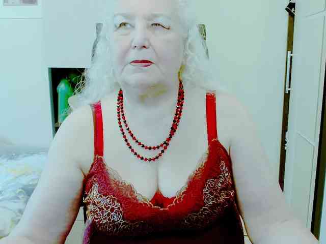 Model: GrannyWants